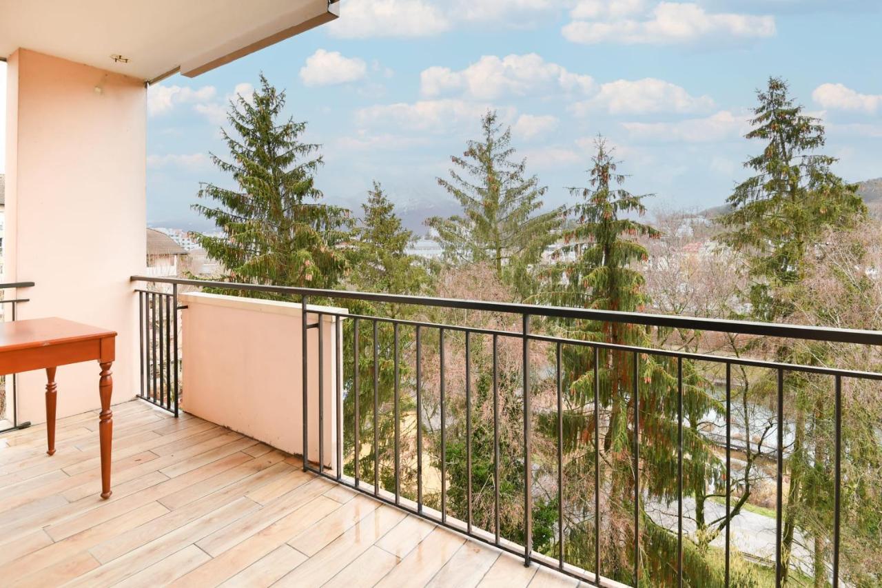Nice Apartment With Balcony Very Close To The City Center Annecy Dış mekan fotoğraf