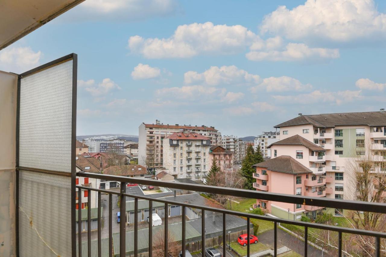Nice Apartment With Balcony Very Close To The City Center Annecy Dış mekan fotoğraf
