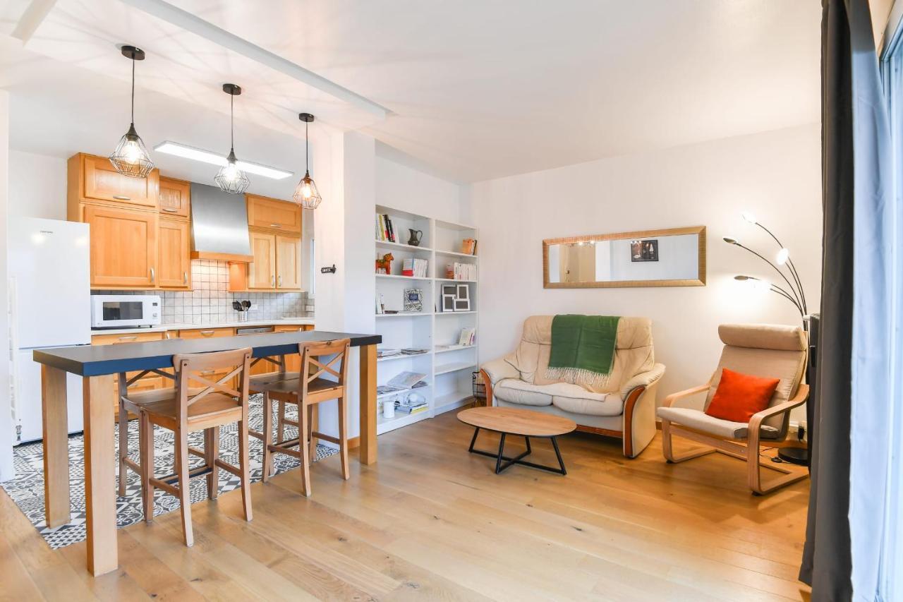 Nice Apartment With Balcony Very Close To The City Center Annecy Dış mekan fotoğraf