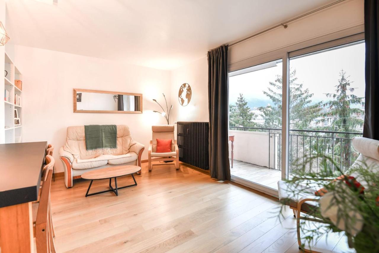 Nice Apartment With Balcony Very Close To The City Center Annecy Dış mekan fotoğraf