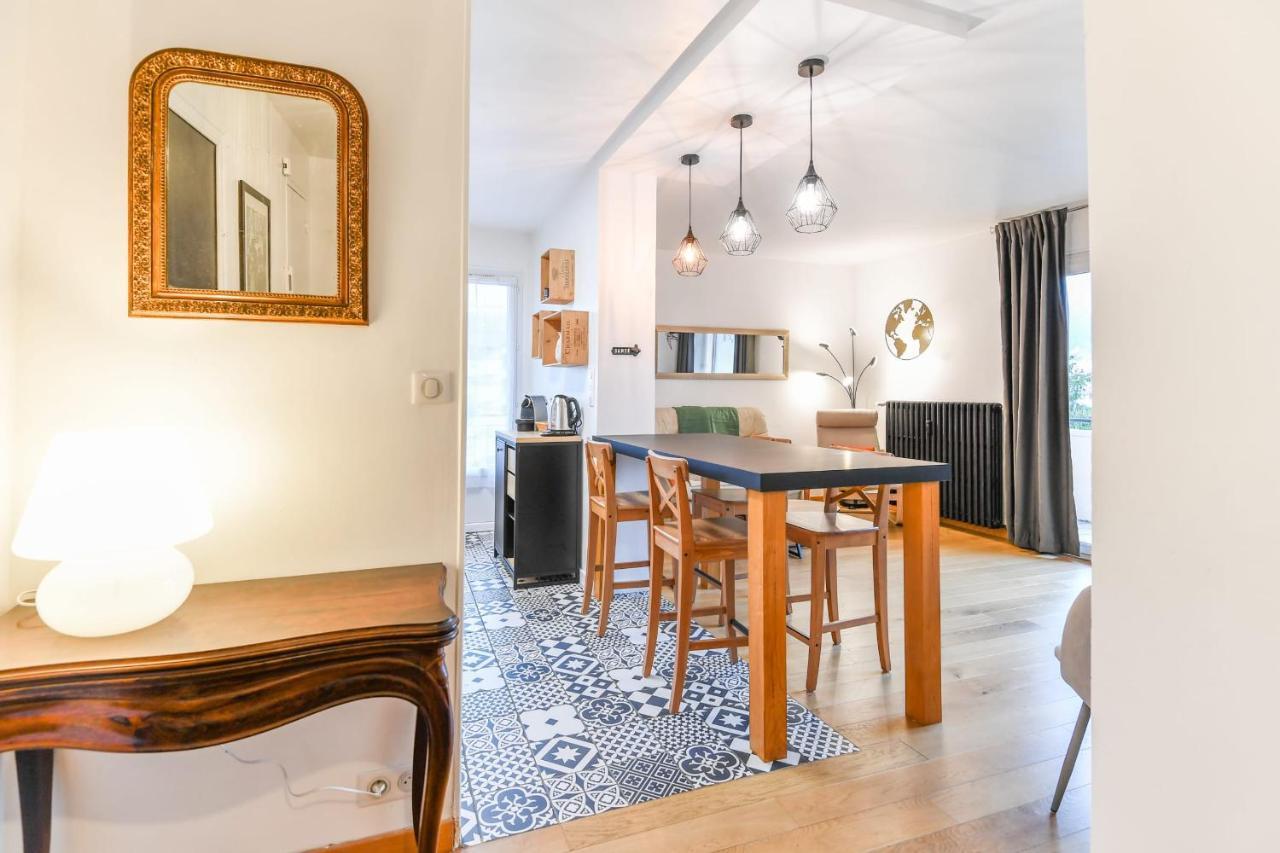 Nice Apartment With Balcony Very Close To The City Center Annecy Dış mekan fotoğraf