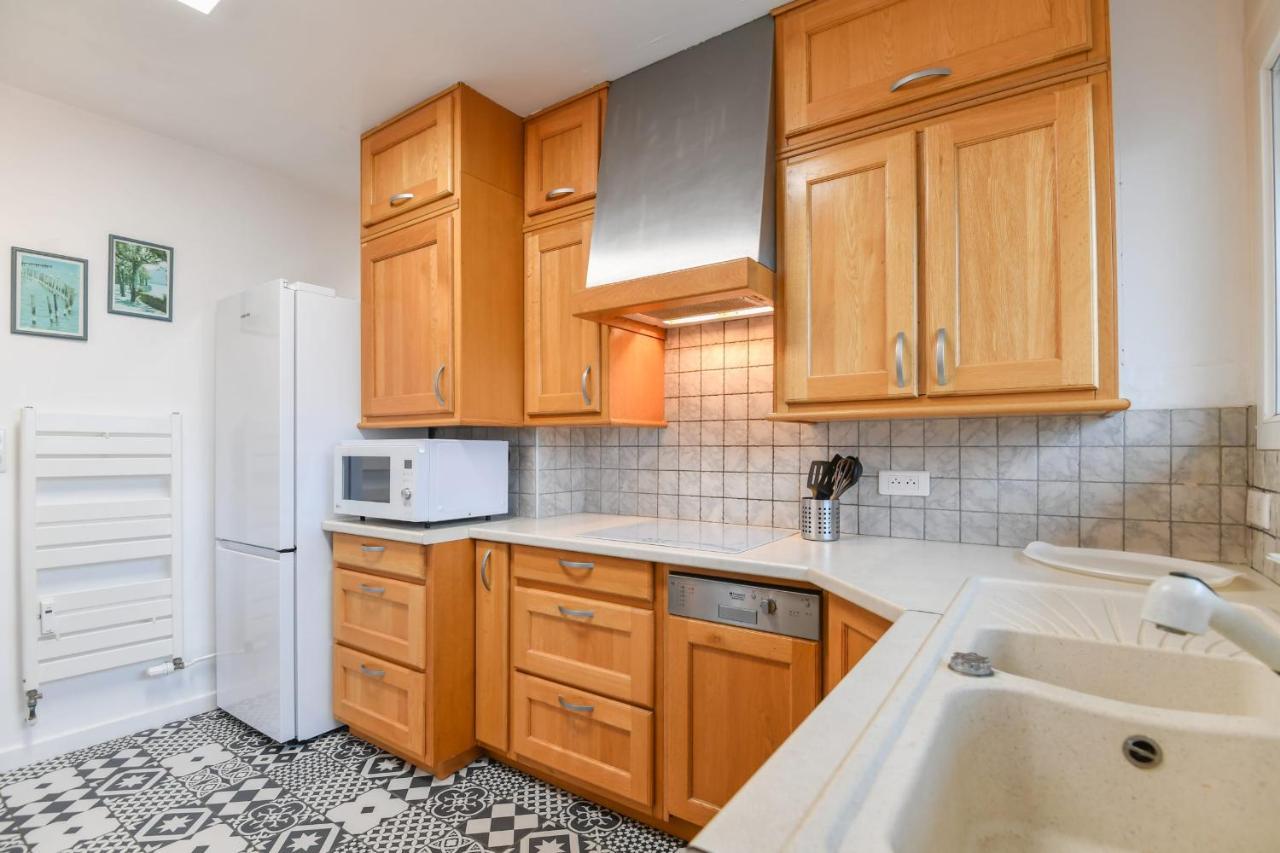 Nice Apartment With Balcony Very Close To The City Center Annecy Dış mekan fotoğraf